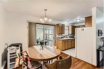 12330 SE Main St, Portland, OR 97233 - Photo 9