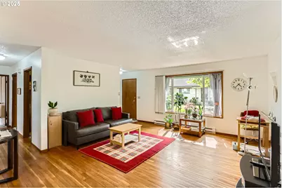 12330 SE Main St, Portland, OR 97233 - Photo 5