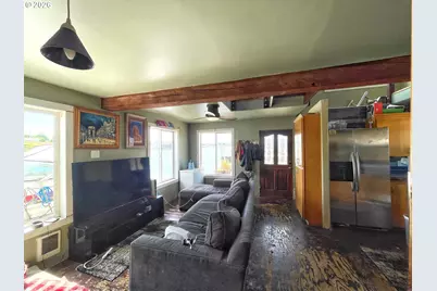 1819 N Jantzen Ave, Portland, OR 97217 - Photo 5