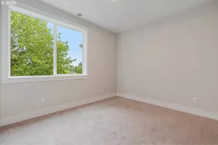 456 SE Haddock Ln, Hillsboro, OR 97123 - Photo 33