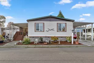 125 SE Estate Loop, Winston, OR 97496 - Photo 3