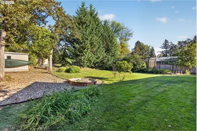 1325 SE Dustin Dr, Milwaukie, OR 97267 - Photo 31