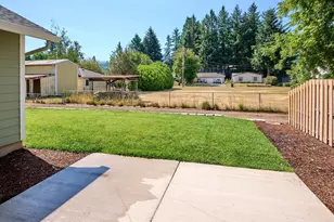 262 SE Ivy St, Mill City, OR 97360 - Photo 29