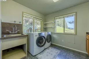 38289 Harolds Rd, Dexter, OR 97431 - Photo 33