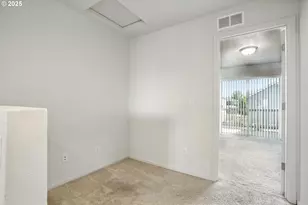 2240 SE 16th St, Gresham, OR 97080 - Photo 15