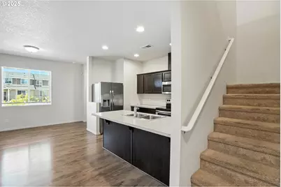 2240 SE 16th St, Gresham, OR 97080 - Photo 9