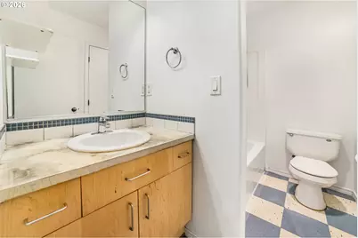 6704 N Pittsburg Ave, Portland, OR 97203 - Photo 13