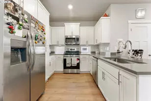 7053 SE Benedict St, Hillsboro, OR 97123 - Photo 9