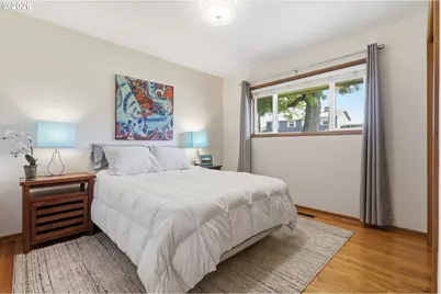 12915 NE Morris Ct, Portland, OR 97230 - Photo 11