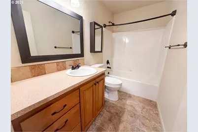 2817 SE Condor Ave, Gresham, OR 97080 - Photo 5