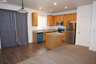 1649 SE Night Heron Way, Gresham, OR 97080 - Photo 9