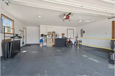 1517 N Locust St, Canby, OR 97013 - Photo 17