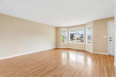 308 SE 9th St, Battle Ground, WA 98604 - Photo 5