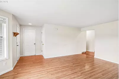 308 SE 9th St, Battle Ground, WA 98604 - Photo 7