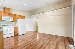 308 SE 9th St, Battle Ground, WA 98604 - Photo 11