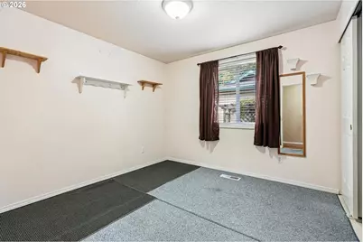 308 SE 9th St, Battle Ground, WA 98604 - Photo 17