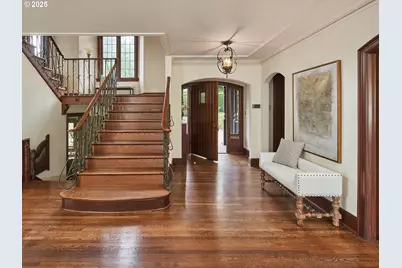 2611 NW Westover Rd, Portland, OR 97210 - Photo 3