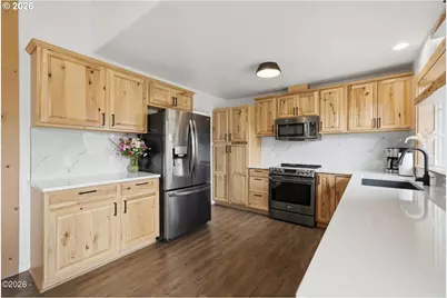 6460 Colonial Way, Tillamook, OR 97141 - Photo 13