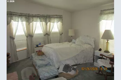 323 Easy St, Sutherlin, OR 97479 - Photo 11