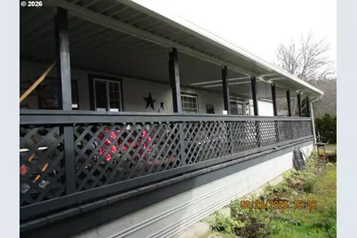 323 Easy St, Sutherlin, OR 97479 - Photo 17
