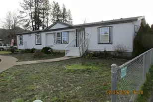 323 Easy St, Sutherlin, OR 97479 - Photo 3