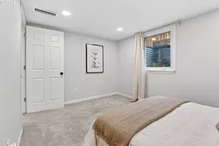 6715 NE 22nd Ave NE, Portland, OR 97211 - Photo 33