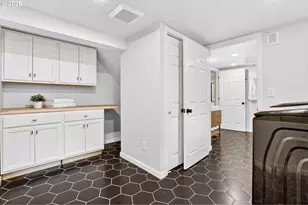 6715 NE 22nd Ave NE, Portland, OR 97211 - Photo 37