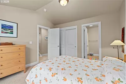 2003 NW Village Cir, Portland, OR 97229 - Photo 17