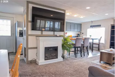 4348 Essex St, Salem, OR 97317 - Photo 3
