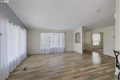 3700 Babcock Ln #127, Eugene, OR 97401 - Photo 9