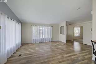3700 Babcock Ln, Eugene, OR 97401 - Photo 9