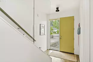 4648 NE 40th Ave, Portland, OR 97211 - Photo 5