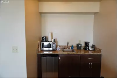 88416 1st Ave #401, Florence, OR 97439 - Photo 11