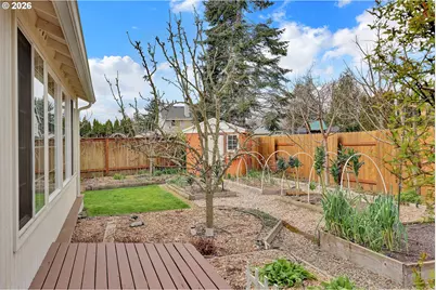 4452 Jessica Dr, Springfield, OR 97478 - Photo 33