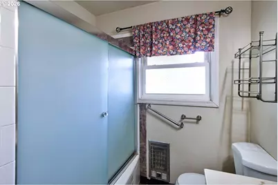 736 E Dalke St, Monmouth, OR 97361 - Photo 31