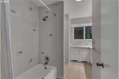 7825 SW Hall Blvd, Beaverton, OR 97008 - Photo 33
