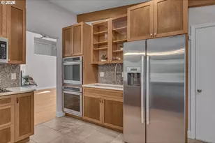 7825 SW Hall Blvd, Beaverton, OR 97008 - Photo 13