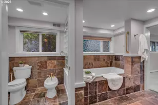 7825 SW Hall Blvd, Beaverton, OR 97008 - Photo 23