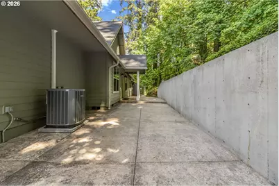 733 Queens Ave, Creswell, OR 97426 - Photo 33