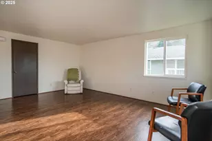 885 NE Sunset St, Roseburg, OR 97470 - Photo 19