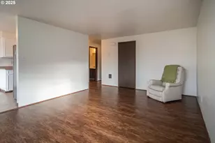 885 NE Sunset St, Roseburg, OR 97470 - Photo 21