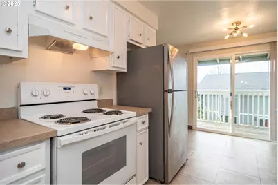 885 NE Sunset St #26, Roseburg, OR 97470 - Photo 7