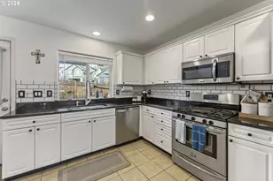 13444 SE Piper Dr, Happy Valley, OR 97086 - Photo 11