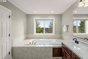 14240 NW Harbor Ln, Portland, OR 97229 - Photo 29