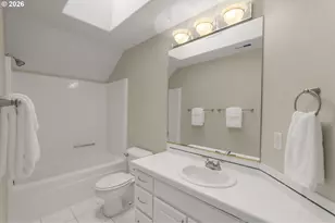 14240 NW Harbor Ln, Portland, OR 97229 - Photo 33