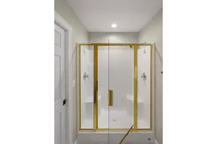 14240 NW Harbor Ln, Portland, OR 97229 - Photo 31