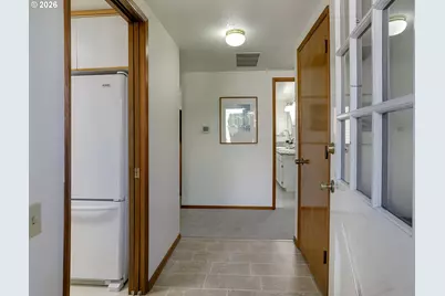 16350 SW Royalty Pkwy, King City, OR 97224 - Photo 7