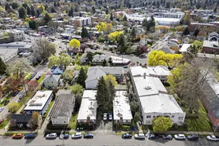 2536 NE Hoyt St, Portland, OR 97232 - Photo 3