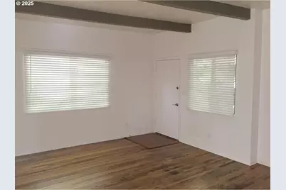 2536 NE Hoyt St, Portland, OR 97232 - Photo 35