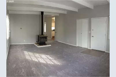 2536 NE Hoyt St, Portland, OR 97232 - Photo 11